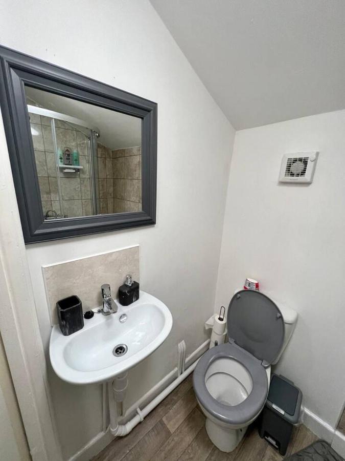 4 Bedroom Terrace House Веллингборо Экстерьер фото