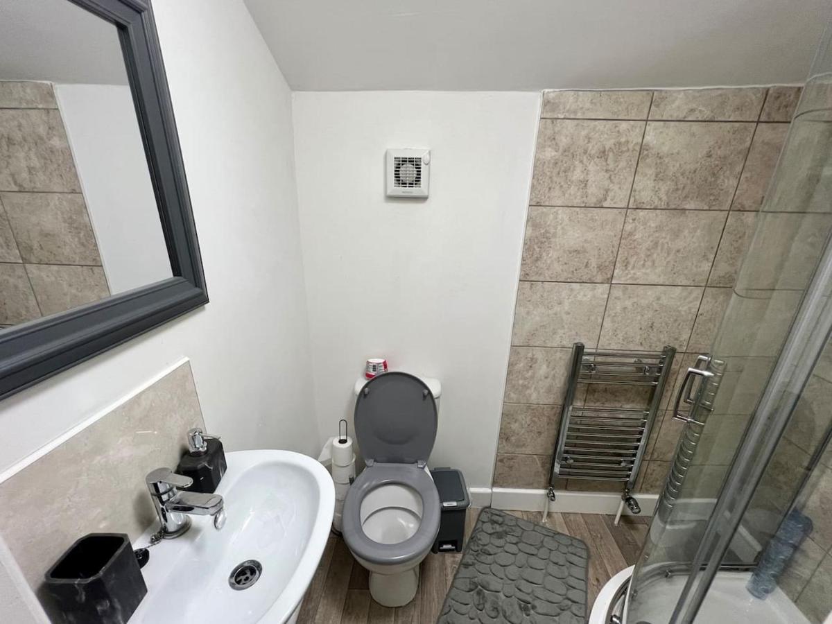 4 Bedroom Terrace House Веллингборо Экстерьер фото