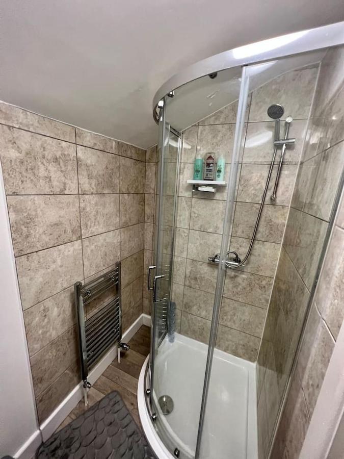4 Bedroom Terrace House Веллингборо Экстерьер фото